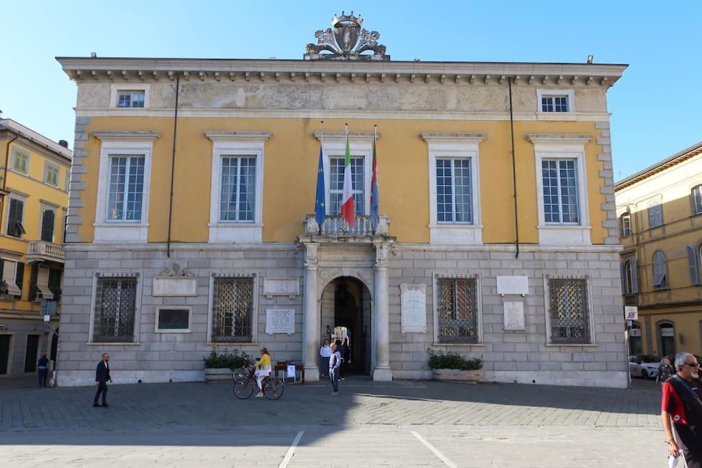 Apartamento La Casa Di Loris Sarzana Exterior foto