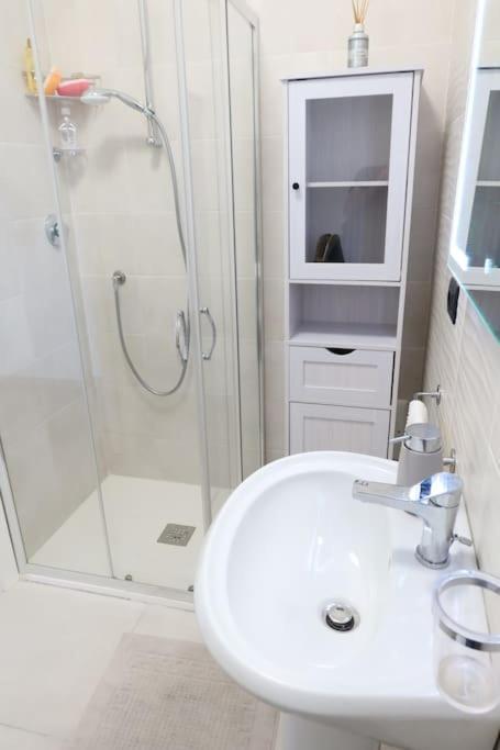 Apartamento La Casa Di Loris Sarzana Exterior foto